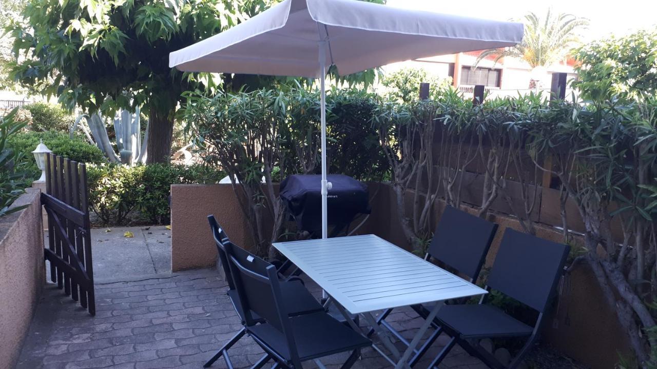 Studio Cabine Avec Jardinet A 30 M De La Plage, Au Calme. Gruissan Luaran gambar